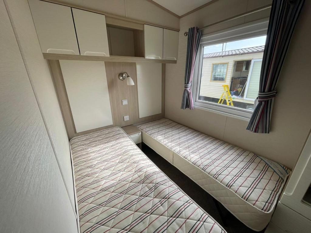 Pg177 Golden Palm Resort 8 Berth Caravan With Decking Chapel Saint Leonards Kültér fotó